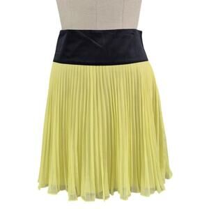 NWT The Limited  100% Polyester Yellow Pleated Skirt Lining Black Waistband Sz L
